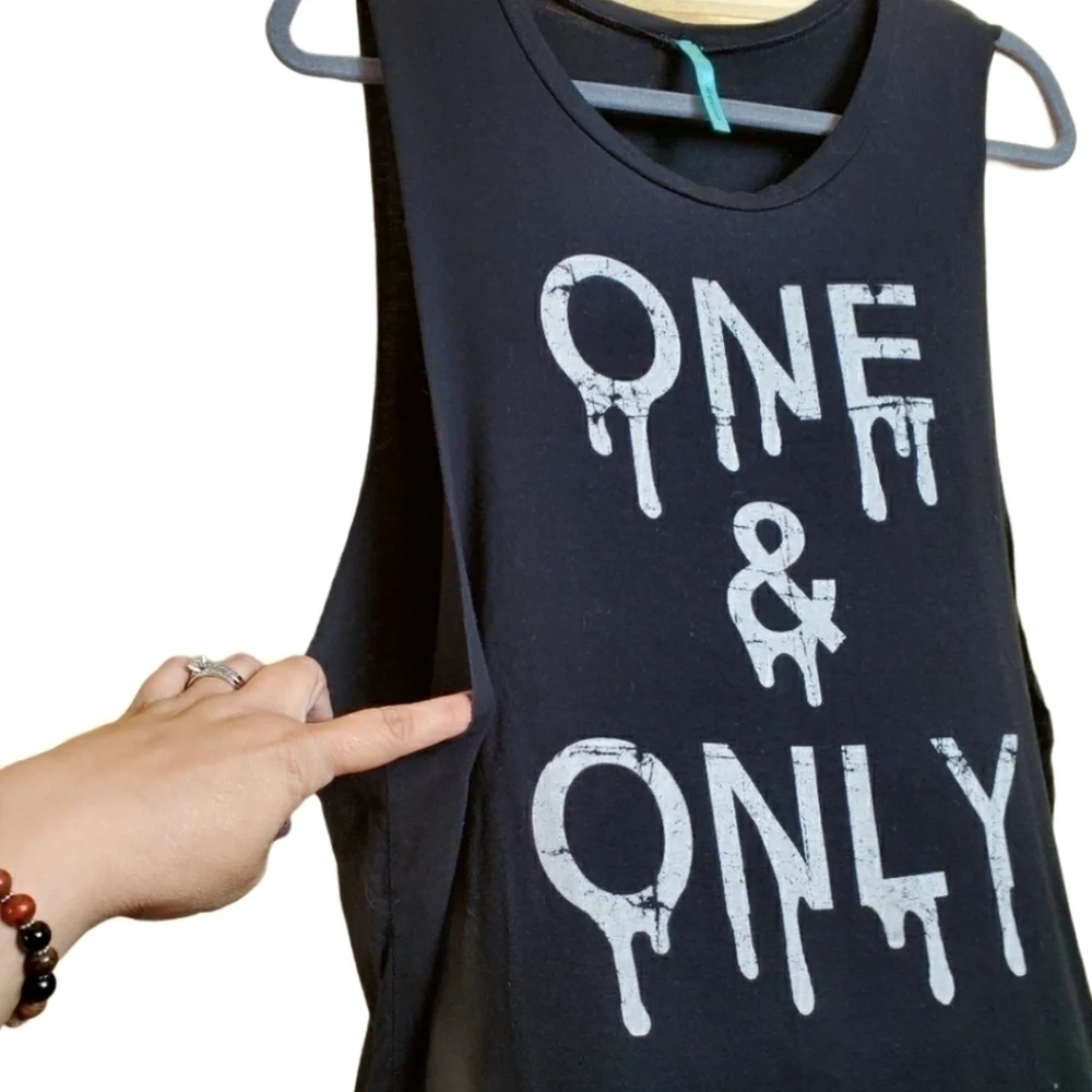 Rhapsodielle sz L One & Only open side raw hem - Picture 6 of 6